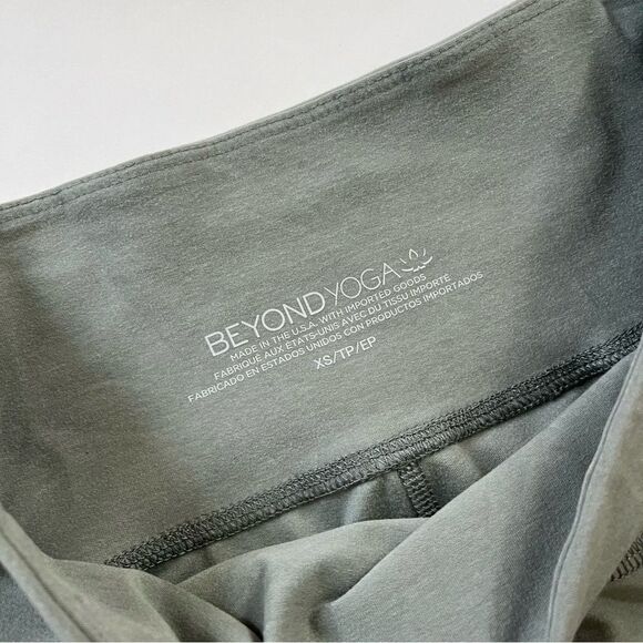 Beyond Yoga Spacedye City Midi Jogger Green XS - Picture 10 of 11